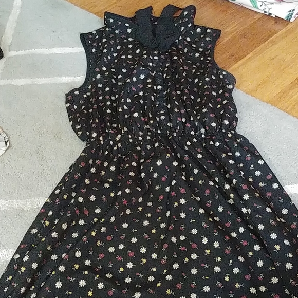 Forever 21 Dresses & Skirts - Forever 21 sleeveless dress